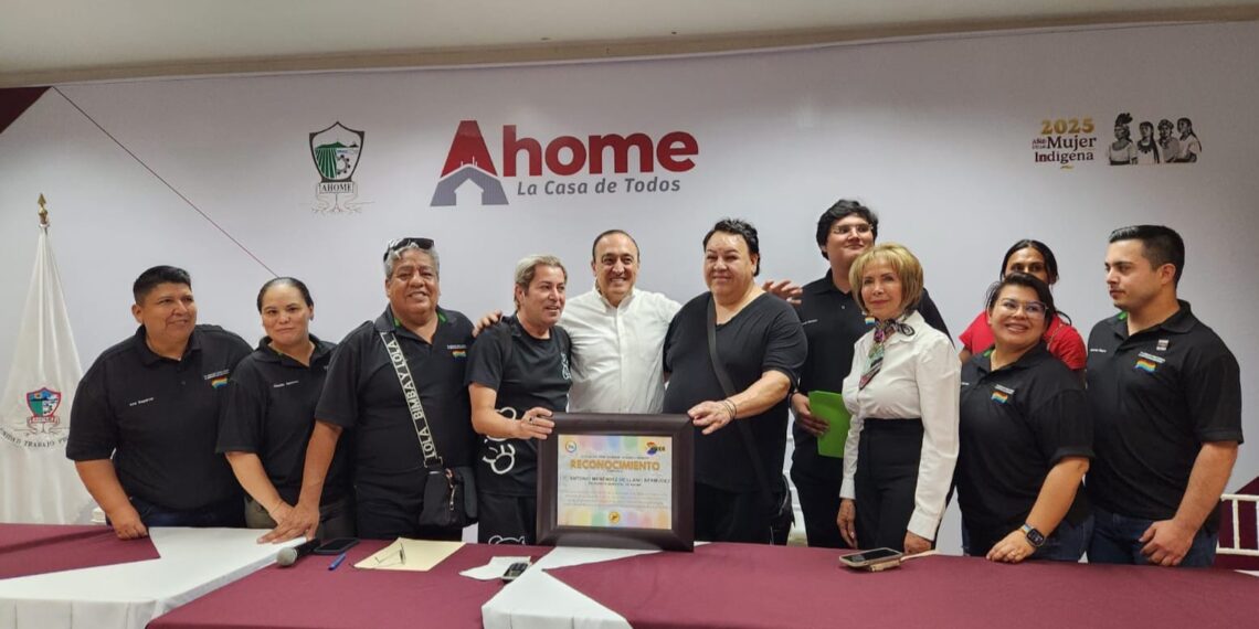 Colectivo LGBTQ+ Los Mochis agradece a Antonio Menéndez de Llano por su apoyo en la marcha 2025 – NR | NOTICIAS