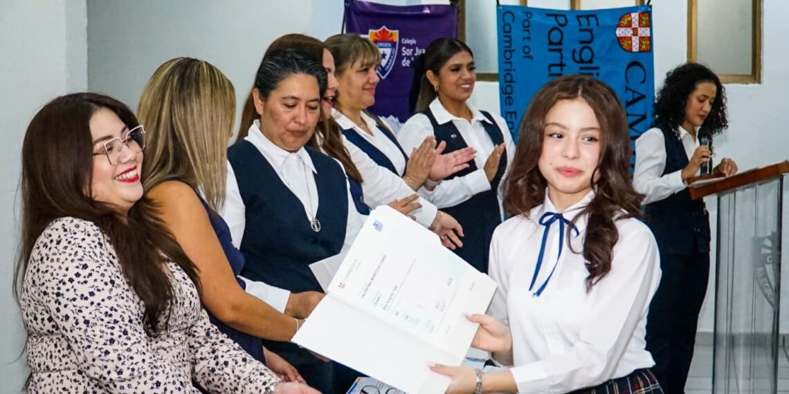 Certifican a 40 estudiantes del Colegio Sor Juana Inés de la Cruz con acreditación Cambridge – NR | NOTICIAS