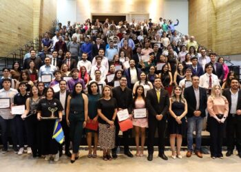 Ayuntamiento de Ahome reconoce a jovenes  con el Premio Municipal de la Jueventud 2025 – NR | NOTICIAS