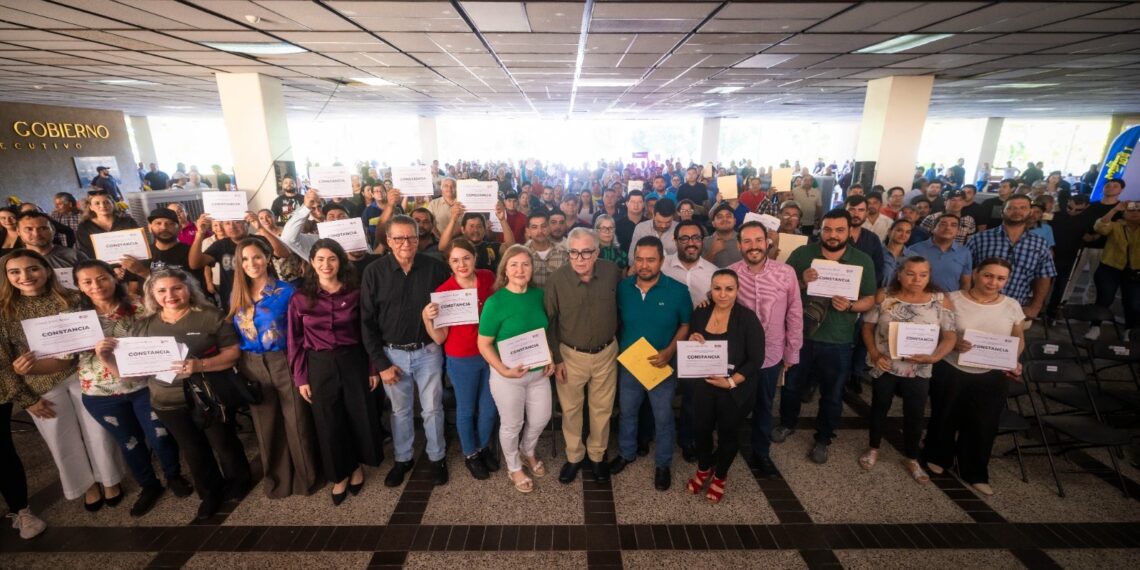 Entrega gobernador Rocha equipamiento para oficios del programa Saber Hacer