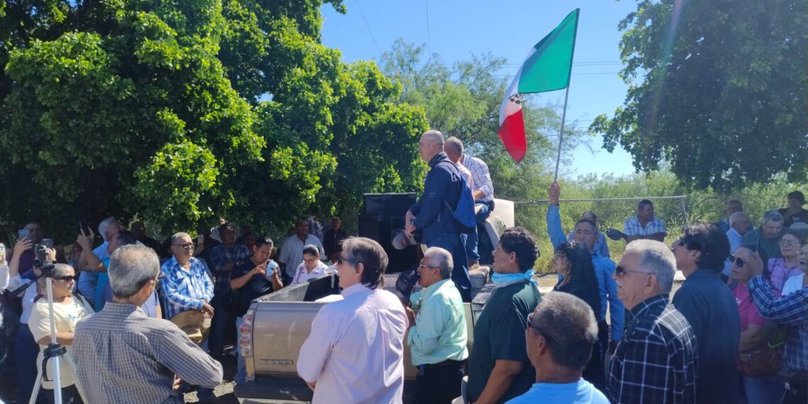Productores agrícolas de Sinaloa se manifiestan en cuatro casetas de cobro; piden apoyo para el rescate del campo