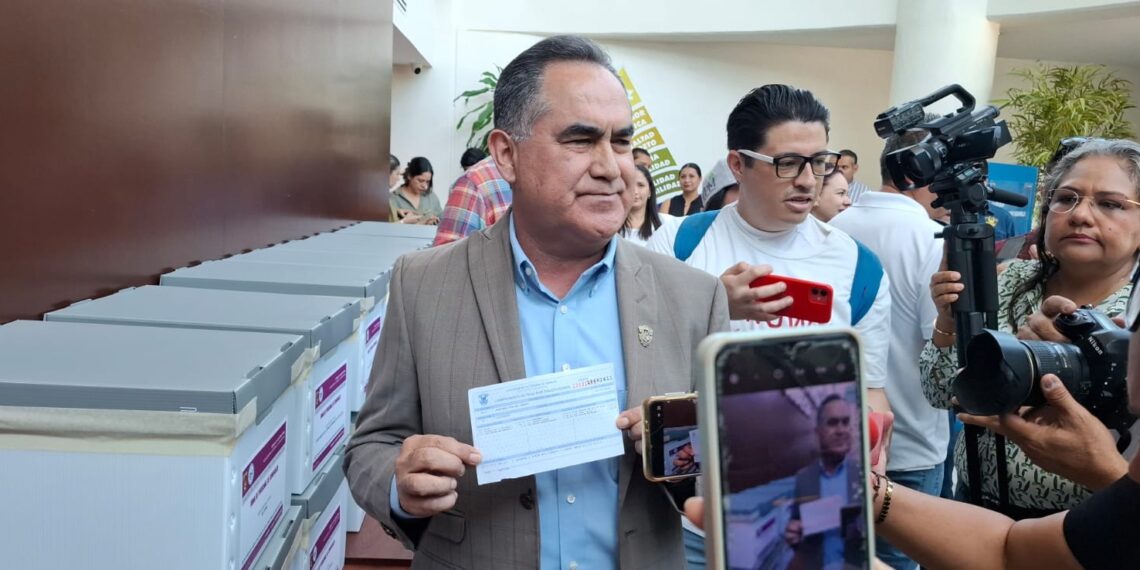 Rector de la UAS desmiente a Sergio Torres: “No gano 200 mil pesos ni uso camioneta de lujo”