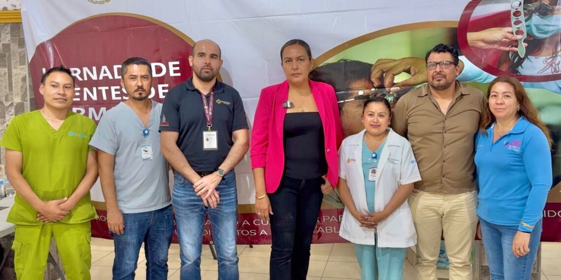Programas de salud visual llegan a más familias en El Fuerte.