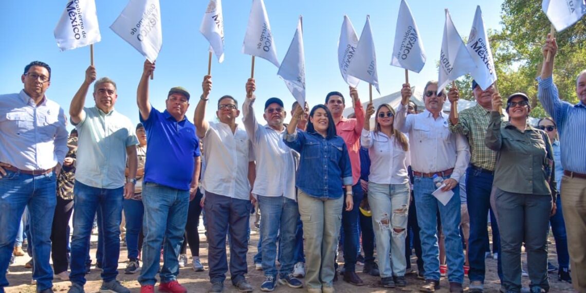 Exitosa jornada de limpieza del Río Fuerte en San José de Ahome.