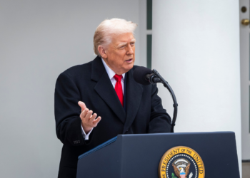 Trump endurece medidas migratorias tras ataque contra miembros de la Guardia Nacional