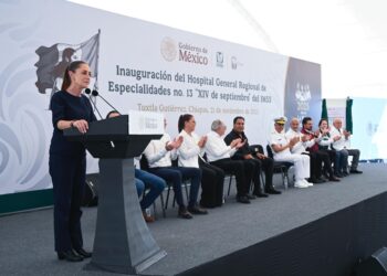 Los invito el 6 de diciembre al Zócalo a celebrar 7 años de transformación: Presidenta Claudia Sheinbaum al inaugurar hospital gral de especialidades no. 13 del IMSS