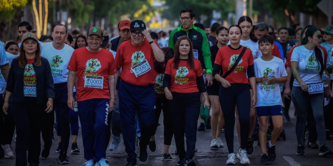 Junto a más de 8 mil participantes, Gobernador Rocha encabeza carrera “Píntate de Verde”