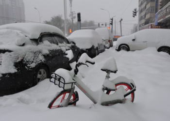 EE.UU. prevé tormentas y nevadas que complicarán los viajes en víspera de Acción de Gracias
