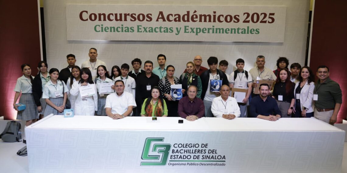 Estudiantes destacan en Ciencias Exactas y Experimentales durante los Concursos Académicos de COBAES