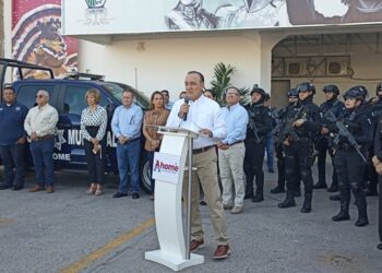 Refuerzan la seguridad en Ahome con entrega de nuevas patrullas.