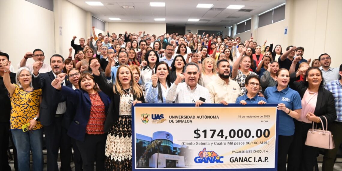¡Generosidad y compromiso! Entrega el Rector Jesús Madueña una donación de 174 mil pesos a Ganac, obtenida con aportaciones voluntarias de directores y funcionarios universitarios