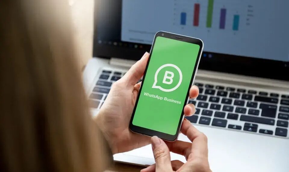 WhatsApp Business e Inteligencia Artificial, una combinación que está transformando la atención digital al cliente en el sector empresarial