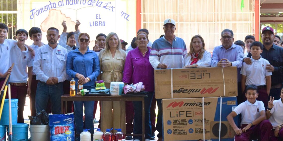 Gobierno de El Fuerte fortalece el sector educativo con entrega de aires acondicionados y material de mantenimiento