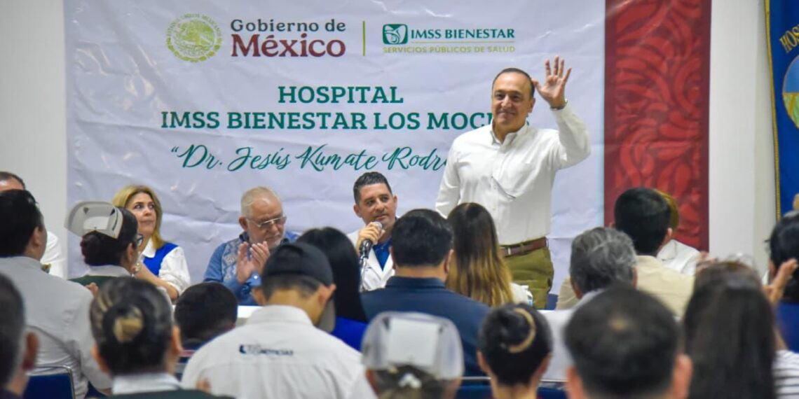 Presidente Antonio Menéndez acompaña al Hospital IMSS-Bienestar Los Mochis por sus 30 años de servicio