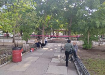 Adulto mayor sobrevive a intento de suicidio en la plazuela 27 de Septiembre en Los Mochis