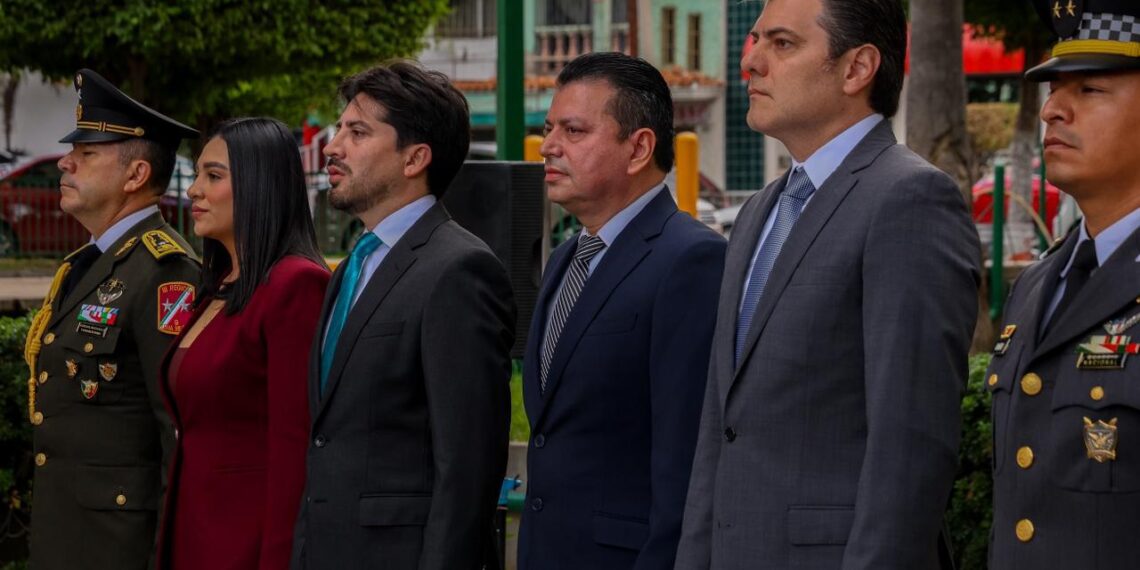 Autoridades civiles y militares conmemoran el 115 Aniversario de la Revolución Mexicana