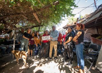 “Es muy buena oportunidad la que se nos está dando”: beneficiarias del programa Mujeres Emprendedoras por el Bienestar al recibir apoyo de Juan de Dios Gámez