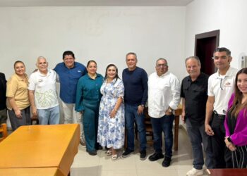 Socializa Ana Ayala con empresarios restauranteros de Los Mochis, iniciativa de reducción a 40 horas la jornada laboral