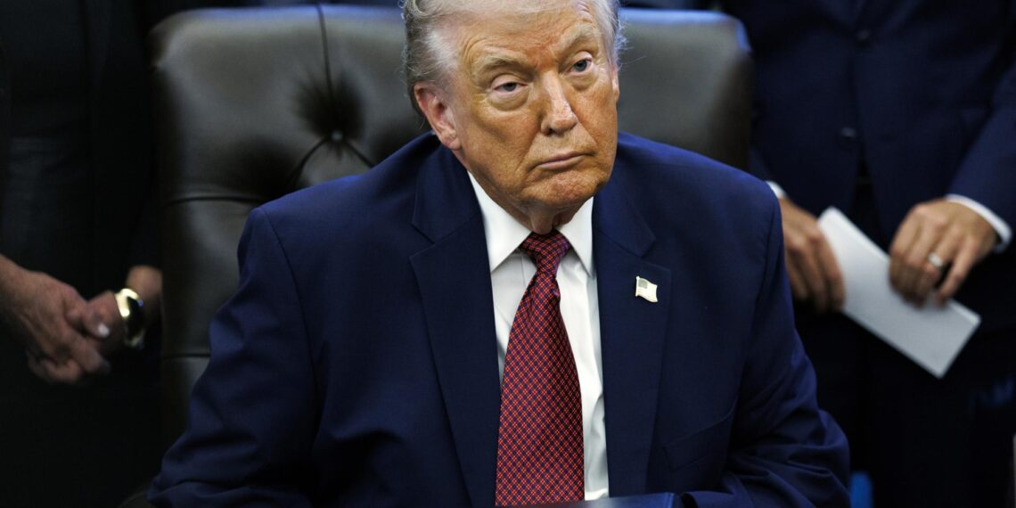 Amenaza Trump con arancel del 5% a México por incumplimiento del Tratado de Aguas