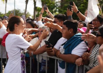 En Quintana Roo, Presidenta Claudia Sheinbaum entrega 225 viviendas nuevas, 497 liberaciones de hipoteca y 193 escrituras
