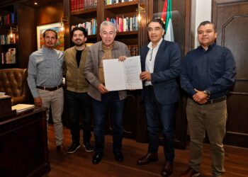 Gobernador Rocha se reúne con director de INSUS; acuerdan fortalecer la certeza jurídica en Sinaloa