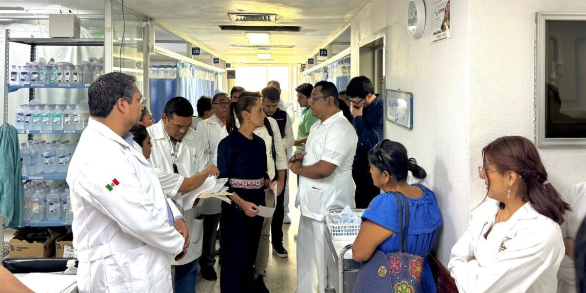”Se atiende a todos”: Presidenta Claudia Sheinbaum visitas lesionados por accidente tren interoceánico