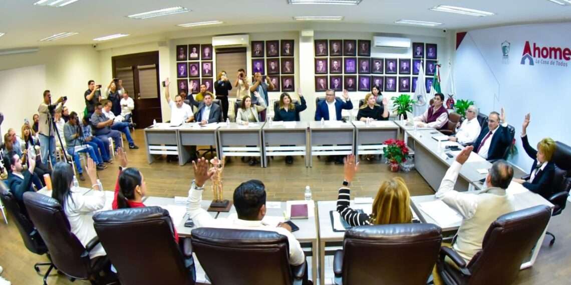 Cabildo reconoce valor histórico de San Miguel Zapotitlán y la Villa de Ahome.