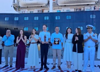 Llegada del crucero Zaandam llena de música y tradición el puerto de Topolobampo.