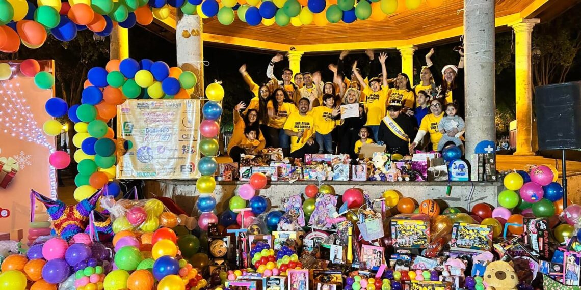 Recolecta “Donando en la 27” reúne más de 800 juguetes para niñas y niños de Ahome.