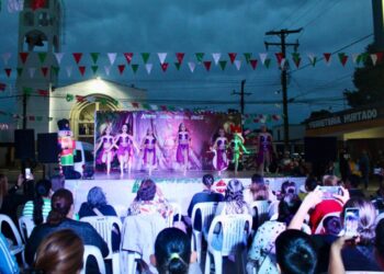 Higuera de Zaragoza vive una velada de arte y espíritu navideño.