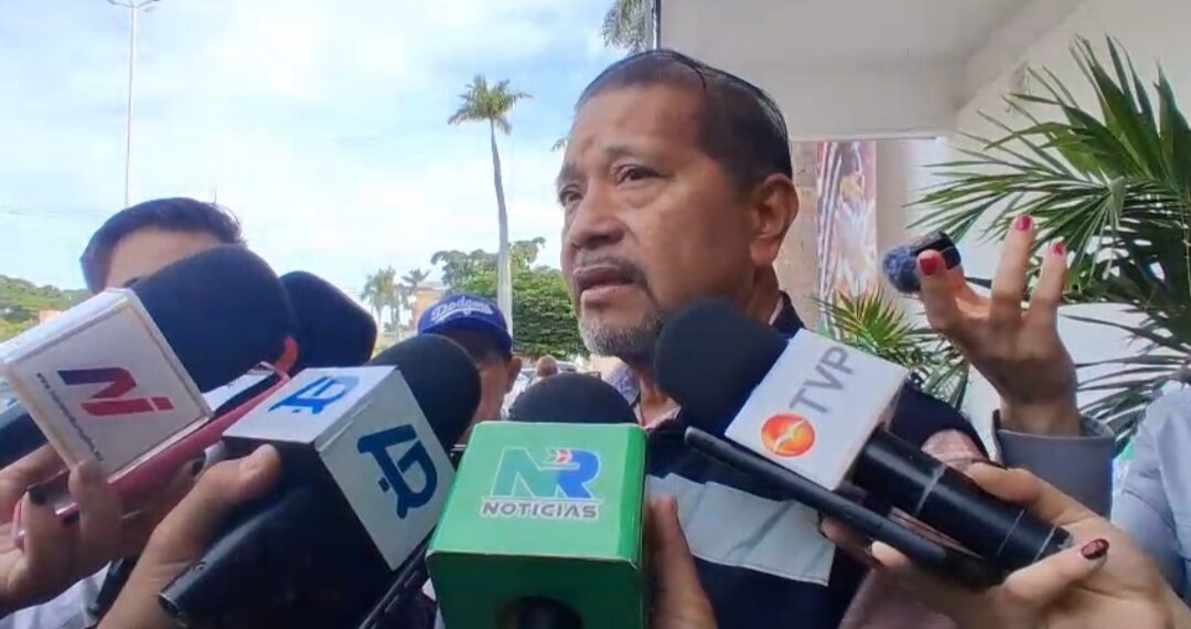 Protección Civil de Ahome refuerza medidas de seguridad para la instalación de la Verbena Navideña.