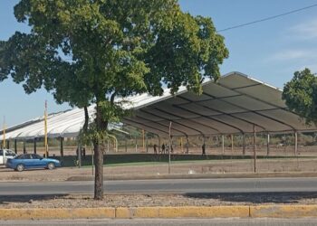 Verbena Navideña de Los Mochis estará lista para iniciar actividades el 6 de diciembre.