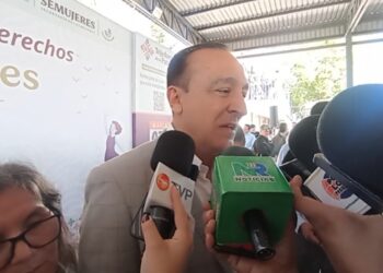 Alcalde de Ahome destaca coordinación con el gobernador en mesas de seguridad.