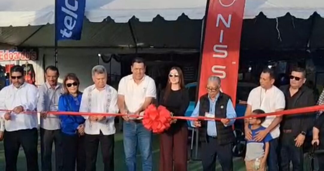 Inauguran oficialmente la Verbena Navideña 2025 en los patios del Ingenio.