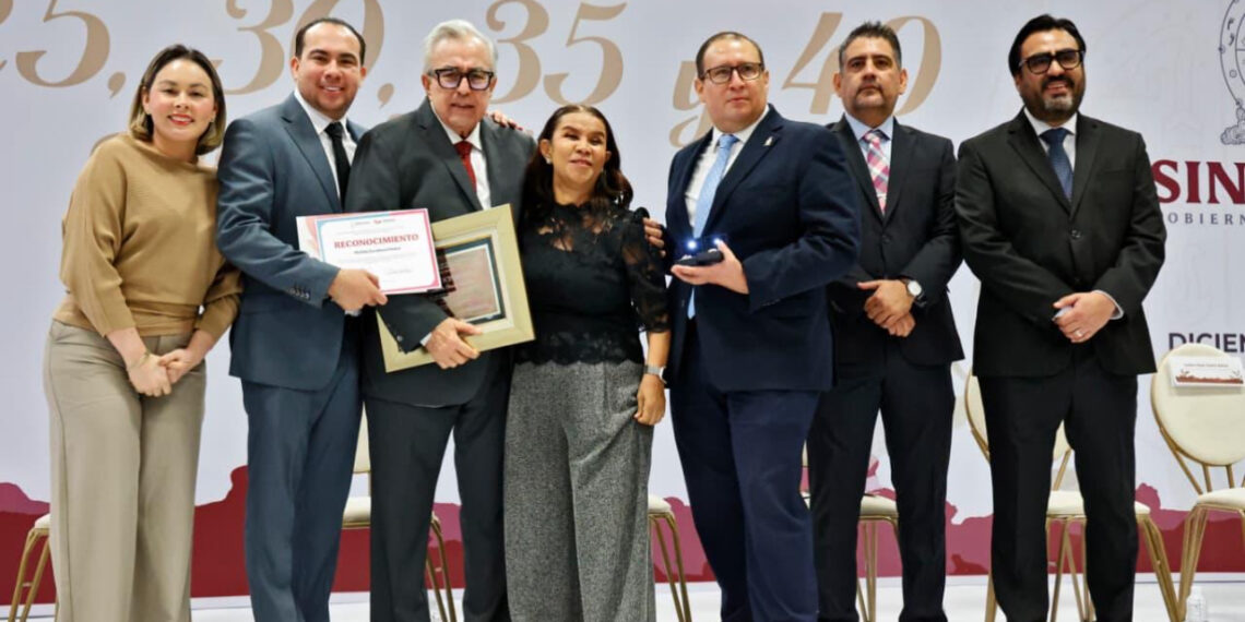 Gobernador Rocha Moya da certeza a trabajadores estatales que no tendrán problemas para su jubilación