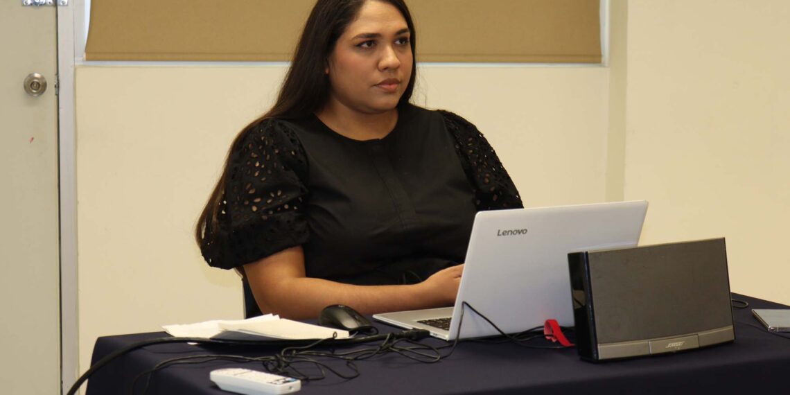 La UAS refuerza la investigación: Estudiantes de la Maestría en Educación presentan avances de tesis con enfoque en las problemáticas de la entidad