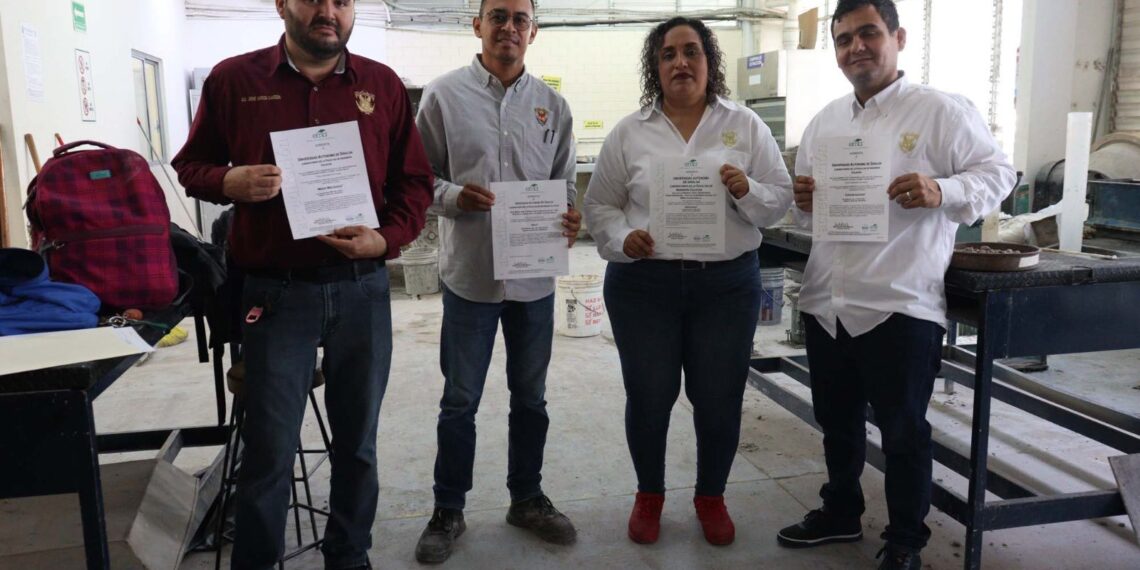 La UAS refuerza su calidad académica; acredita 13 licenciaturas y dos laboratorios ante los CIEES y ANPADEH, consolidando sus funciones sustantivas