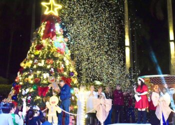 El Fuerte se enciende con la magia de la Navidad