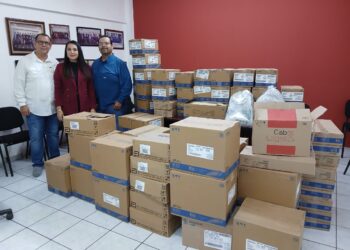Eleno Flores realiza importante donación de medicamentos a la Dirección de Salud de Guasave