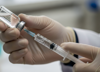 Salud llama a vacunarse ante variante K de influenza A H3N2: ¿Qué grupos deben aplicarse los fármacos?