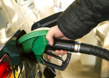 Ajustes del IEPS; a partir de enero pagaremos más por las gasolinas