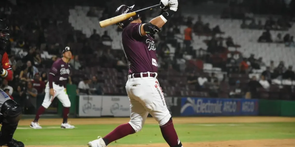 Tomateros da un golpe bajo a Venados de Mazatlán en una batalla del clásico sinaloense