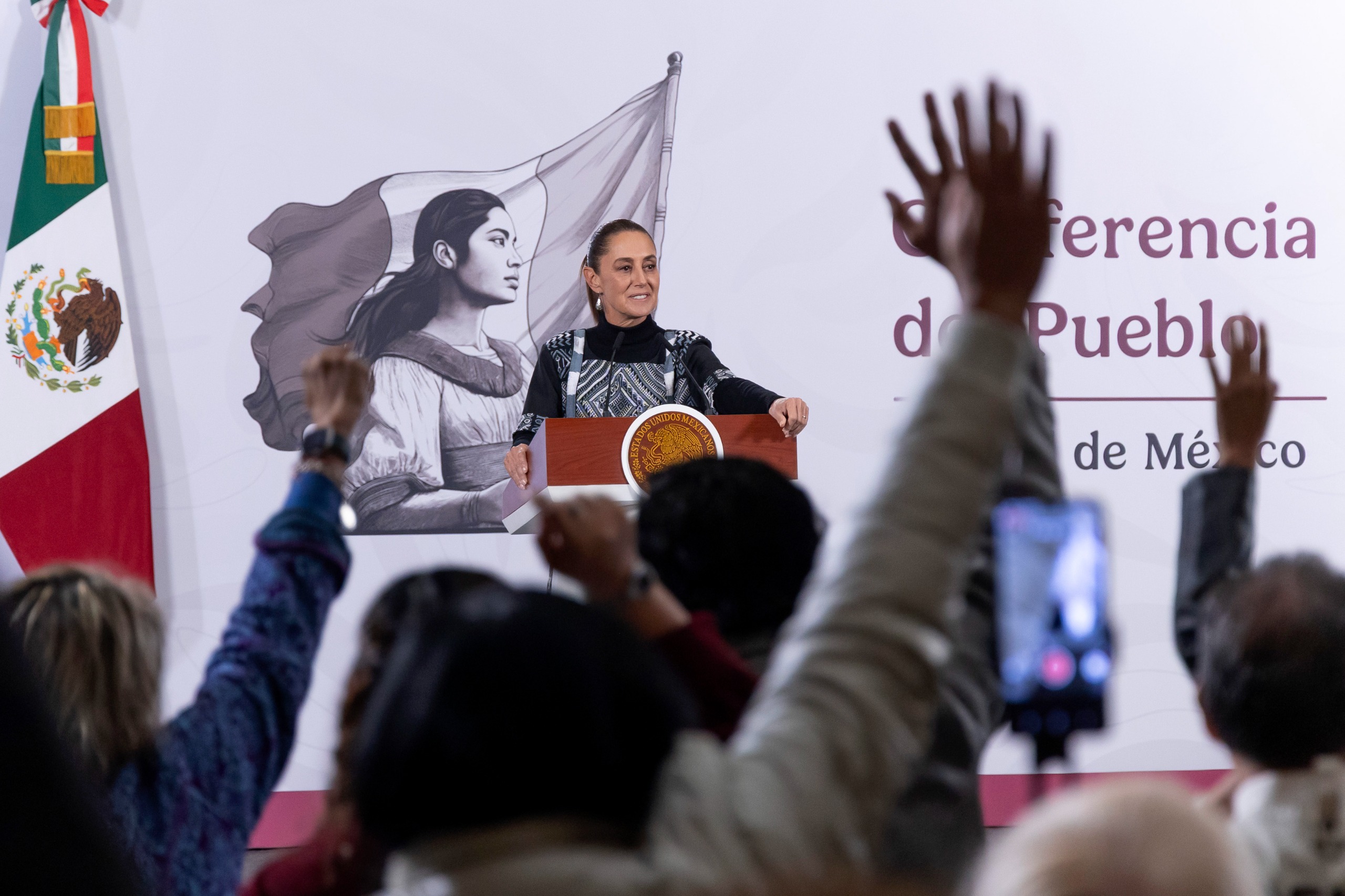 Presidenta claudia Sheinbaum anuncia compra de 816 equipos médicos de alta  tecnología para el sector salud con una inversión de 11 mil 257 mdp - NR  Noticias