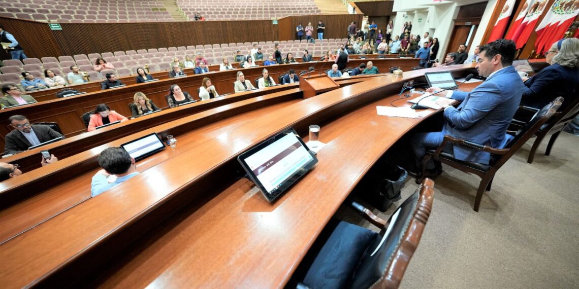 Congreso expresa solidaridad con Sergio Torres y Elizabeth Montoya, víctimas de atentado en Culiacán