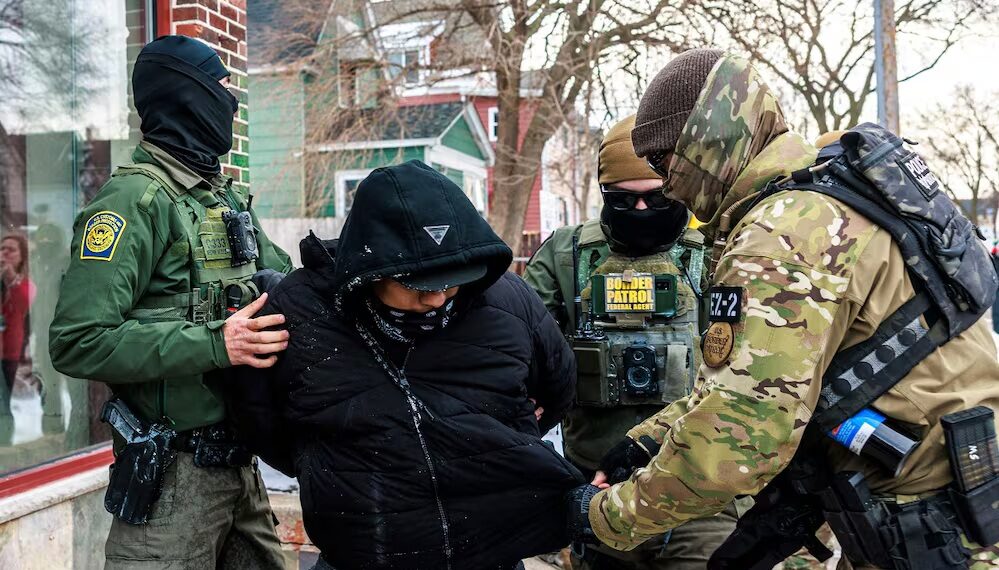 Trump amenaza con invocar la Ley de Insurrección en Minnesota si siguen ataques contra ICE