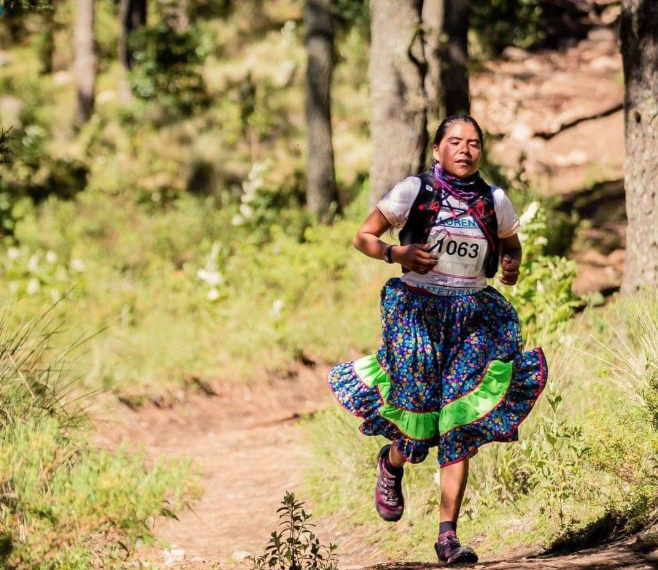 La corredora indígena Lorena Ramírez participará en el Hong Kong 100 Ultramarathon