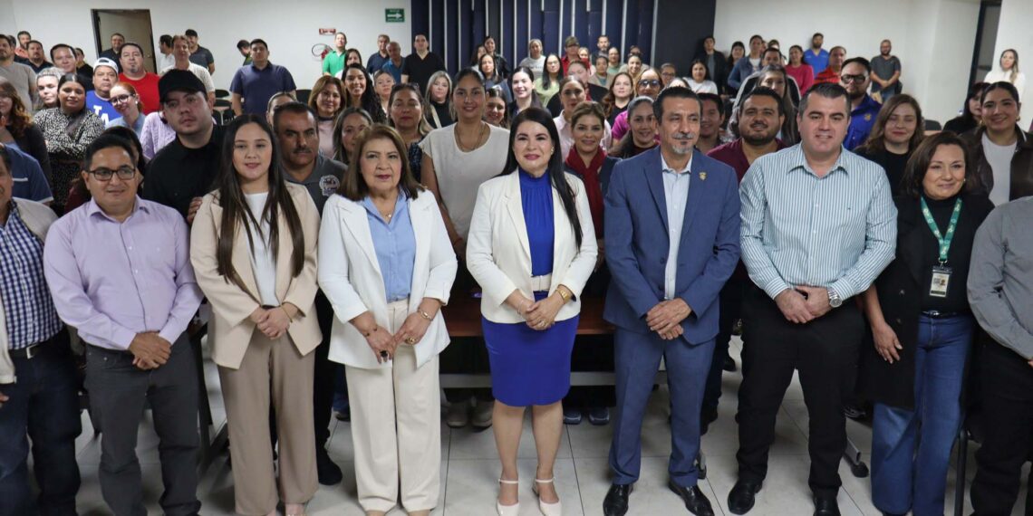 La UAS, a través de la Unidad de Bienestar Universitario, y el IMSS capacitan a personal de Odontología para el manejo seguro de residuos biológico-infecciosos