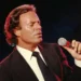 “Absolutamente falsas y me causan una gran tristeza”: Julio Iglesias tras denuncias de acoso sexual