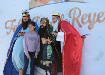 Alrededor de 800 niños fueron beneficiados con la Caravana de los Reyes Magos de DIF Ahome