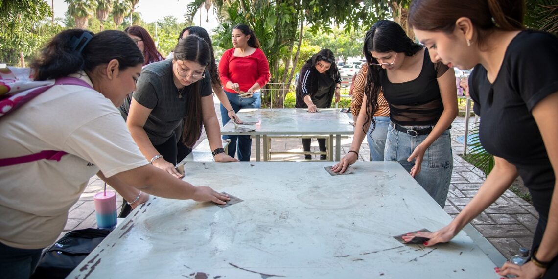 La Facultad de Trabajo Social Culiacán se une al Reto Mejora de la Unidad de Bienestar Universitario con jornada de restauración “Adopta una Mesa”